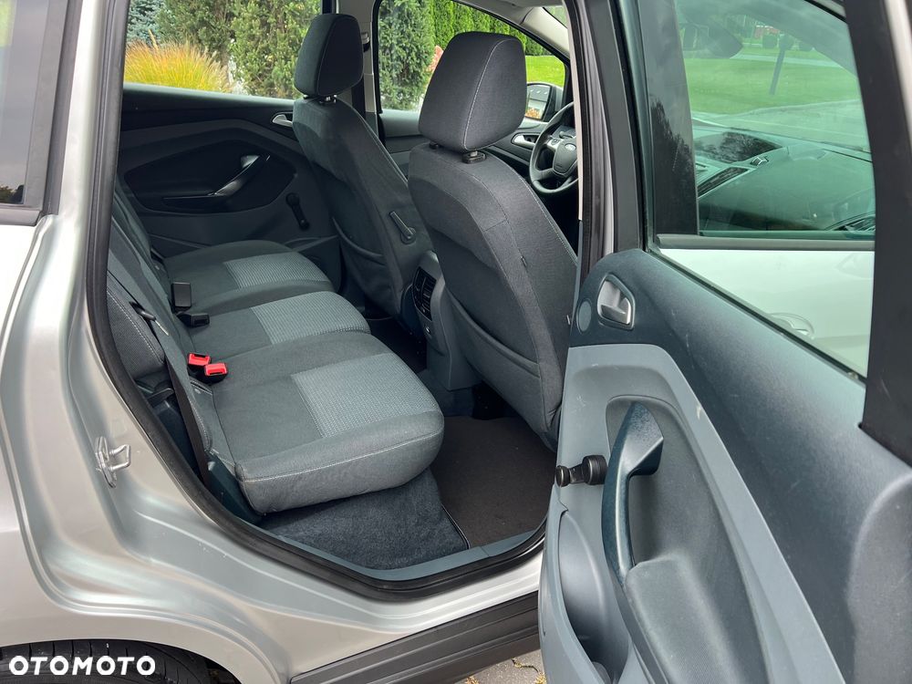 Ford C-MAX - 16