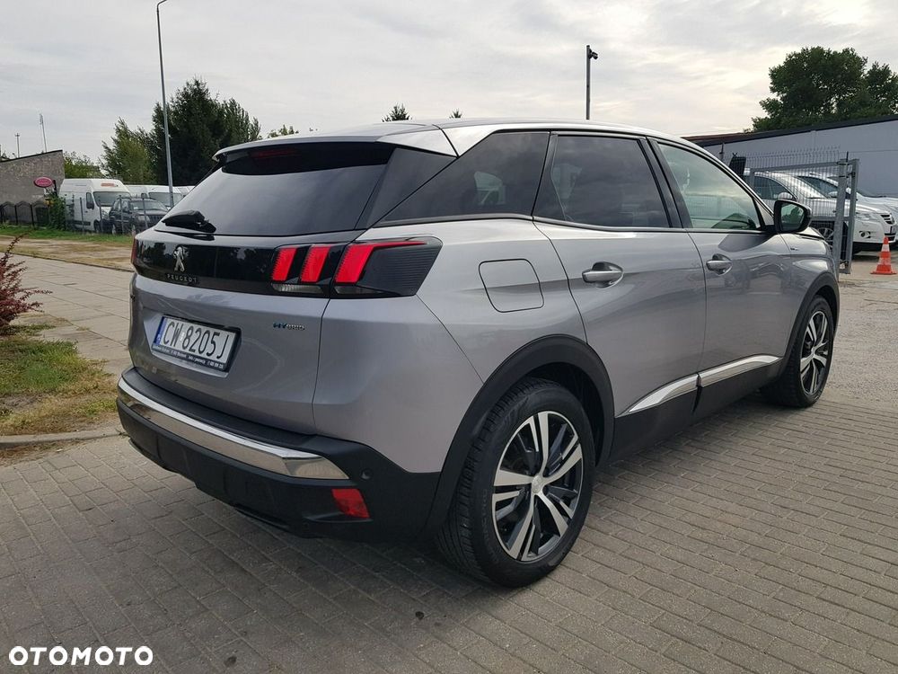 Peugeot 3008 1.6 PureTech HYbrid Allure S&S EAT8 - 5