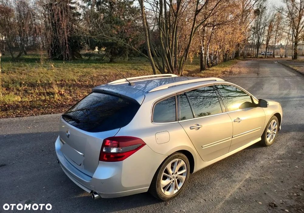Renault Laguna Grandtour dCi 175 FAP GT - 10