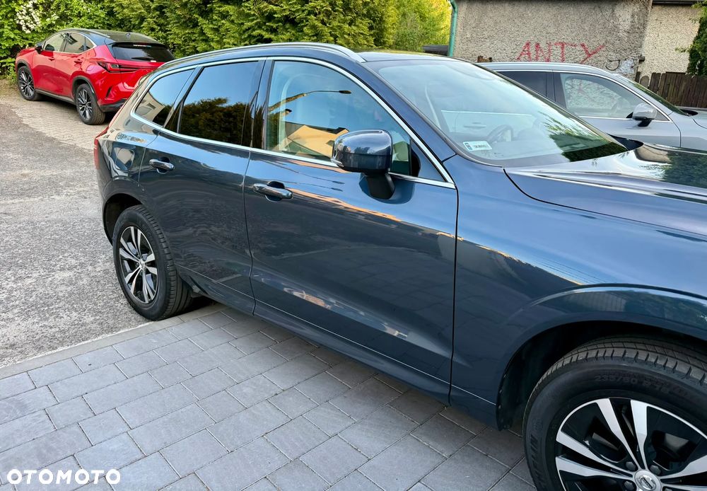 Volvo XC 60 B5 B AWD Momentum Pro - 5