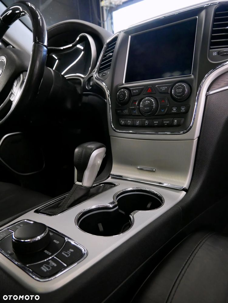 Jeep Grand Cherokee 3.0 CRD Summit - 31