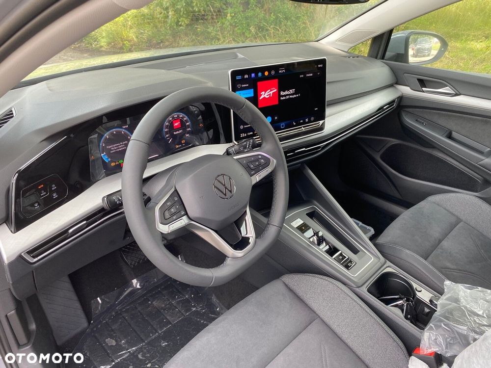 Volkswagen Golf - 10