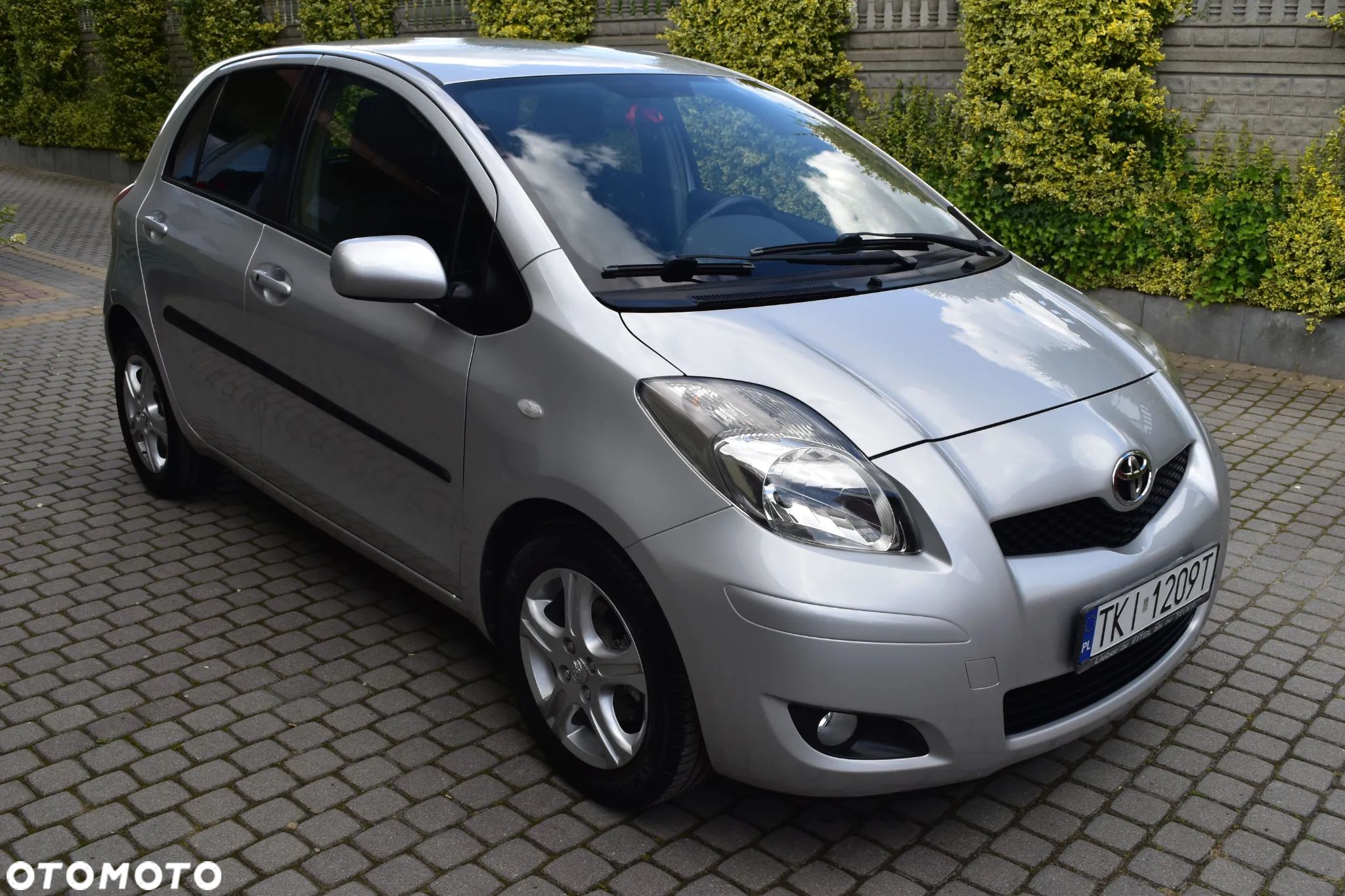 Toyota Yaris - 1
