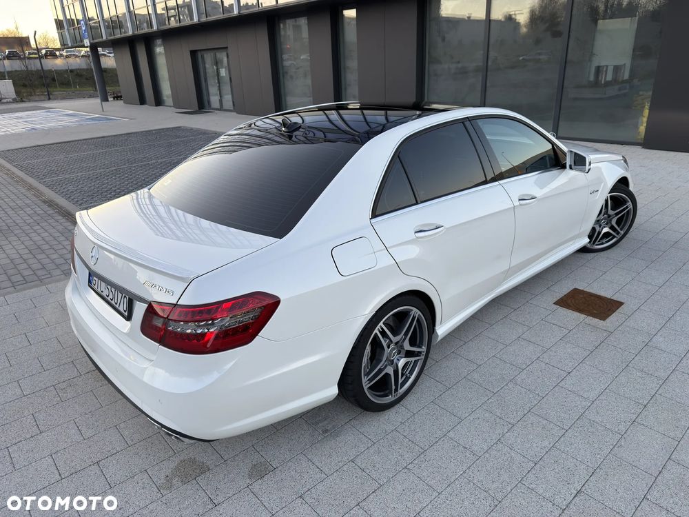 Mercedes-Benz Klasa E 63 AMG - 8