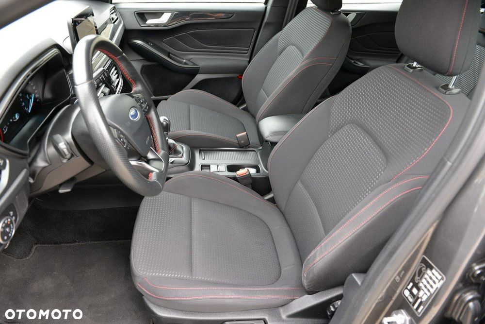 Ford Focus 1.5 EcoBlue Start-Stopp-System ST-LINE - 9