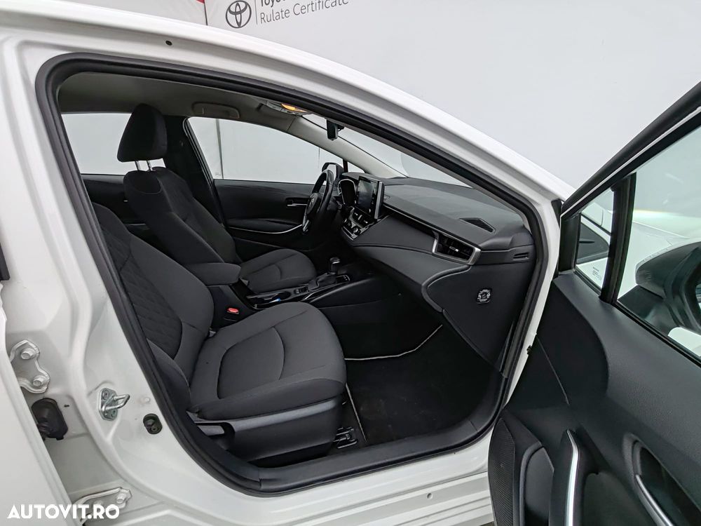 Toyota Corolla 1.8 HSD Business - 7