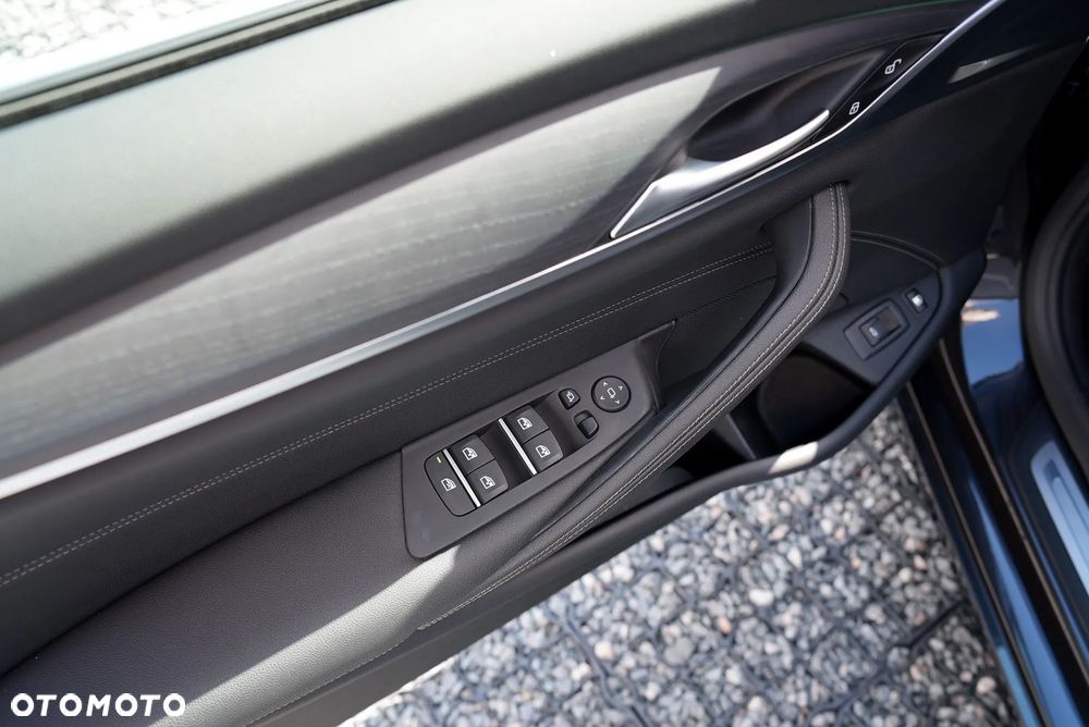 BMW Seria 5 - 25