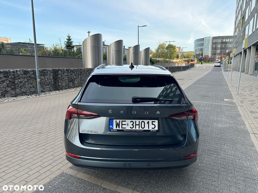 Skoda Octavia 2.0 TDI Style DSG - 6