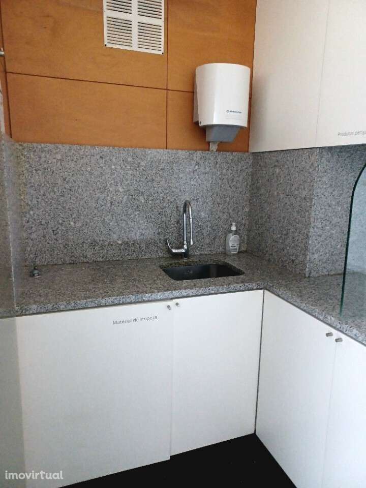 Escritório no centro de São João da Madeira - Grande imagem: 5/10