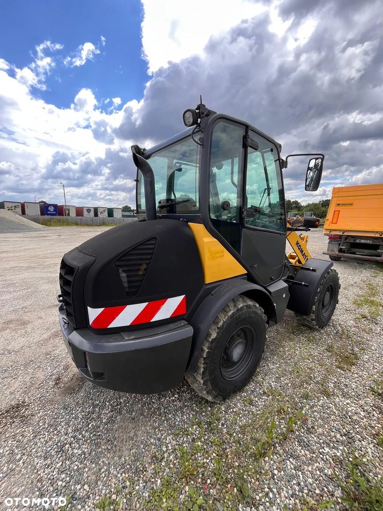 Komatsu WA70 - 2