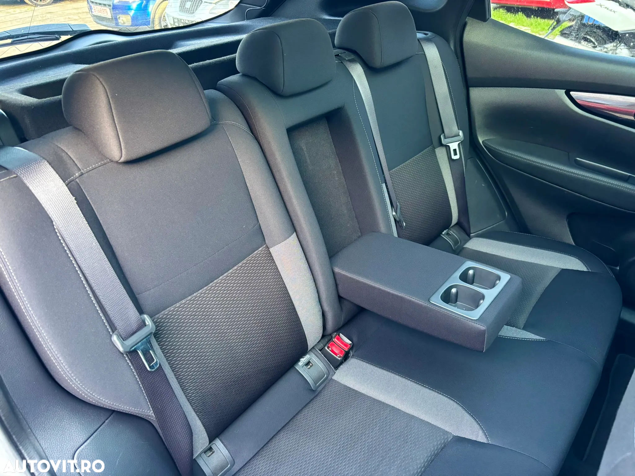 Nissan Qashqai 1.5 DCI DCT N-CONNECTA - 23