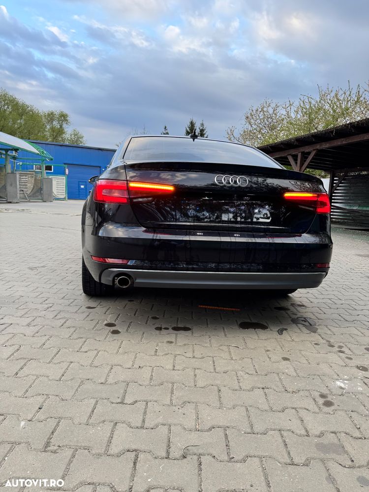 Audi A4 2.0 TDI DPF S line Sportpaket - 6