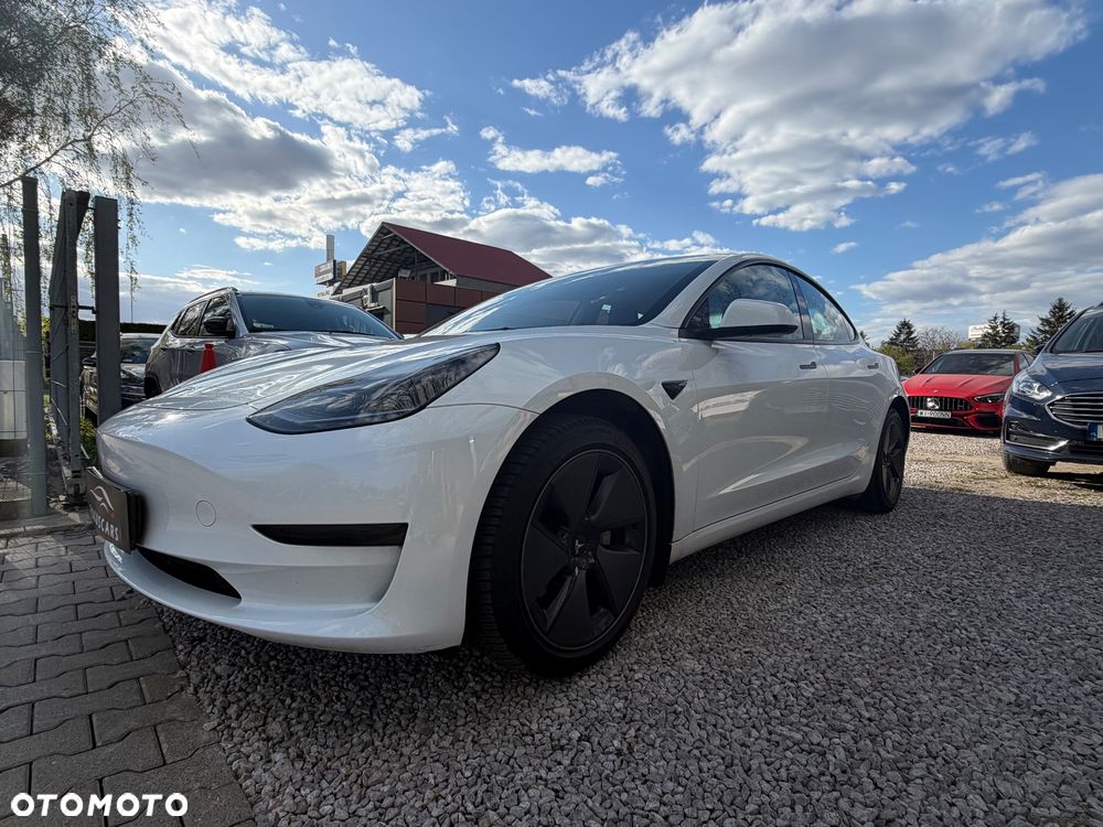 Tesla Model 3 RWD - 1