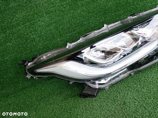 TOYOTA YARIS IV FULL LED 20- reflektor prawy lampa - 3