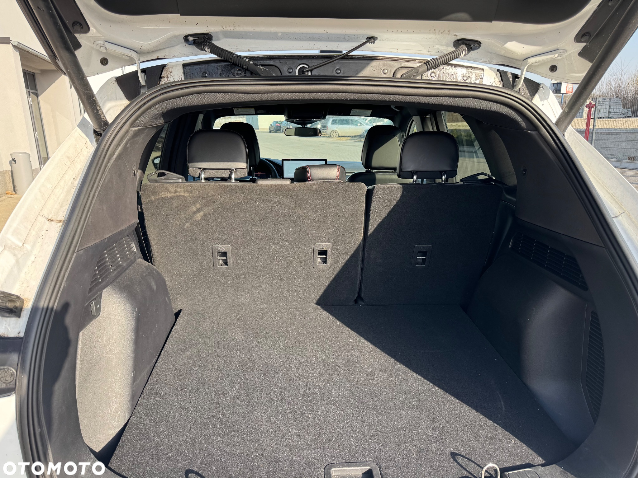 Ford Kuga 1.5 EcoBoost ST-LINE - 9