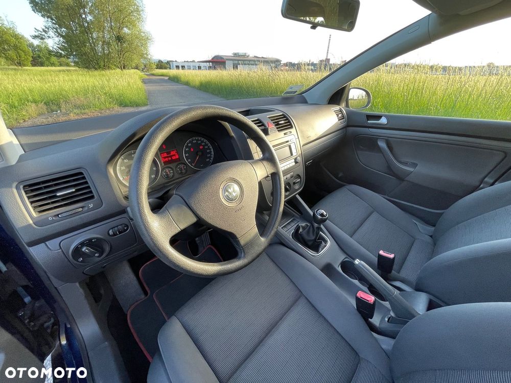 Volkswagen Golf - 14