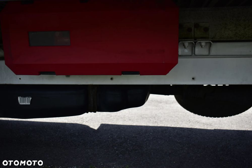 Mercedes-Benz Sprinter - 23