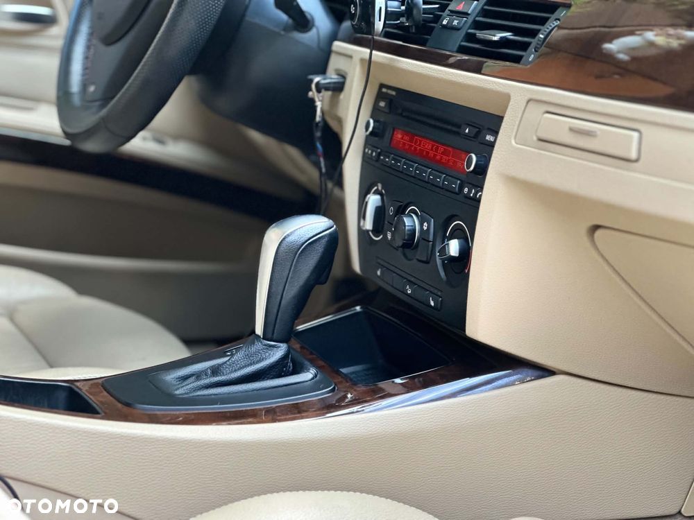 BMW Seria 3 - 23
