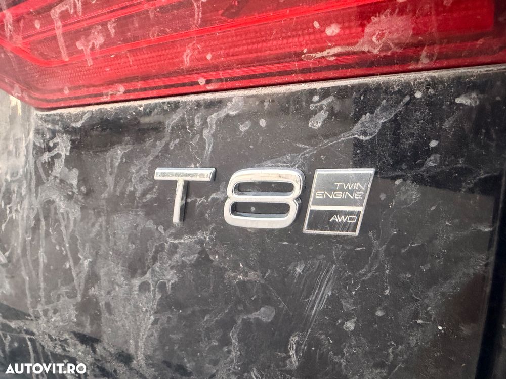 Volvo XC 60 T8 Twin Engine AWD Momentum - 11
