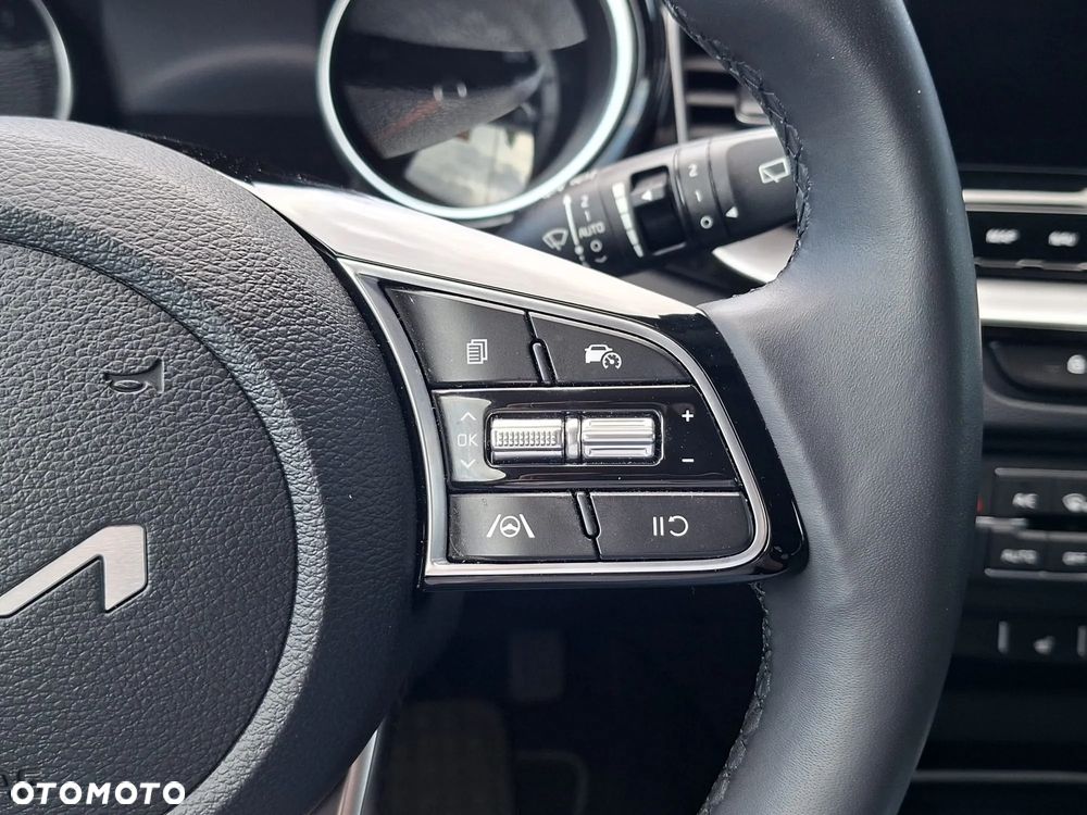Kia Ceed 1.5 T-GDI Tribute - 24