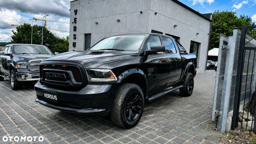Dodge RAM - 1