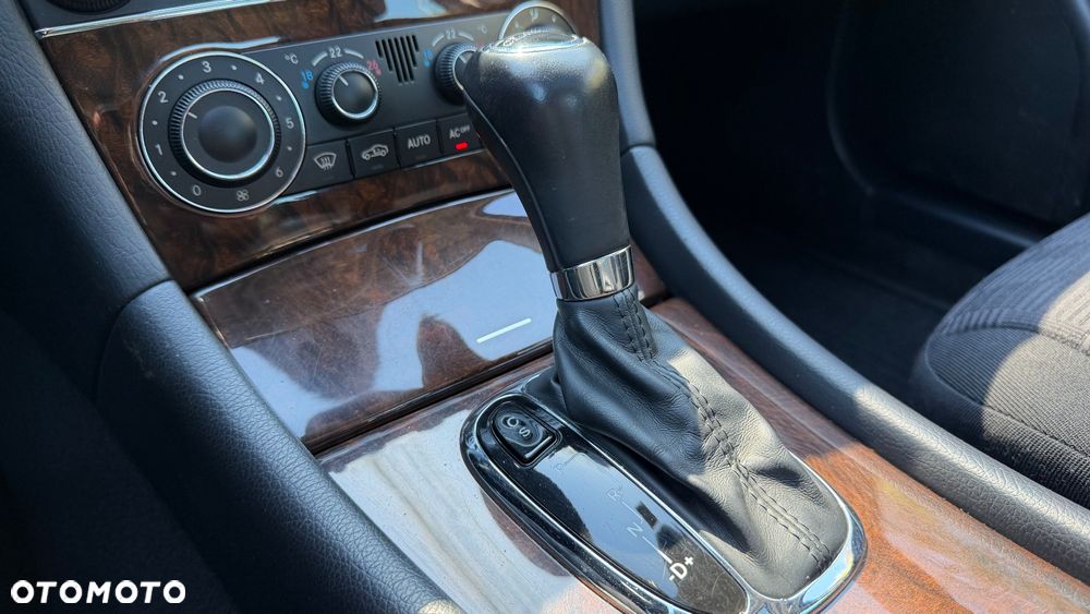 Mercedes-Benz Klasa C 180 Kompressor Automatik Classic - 19