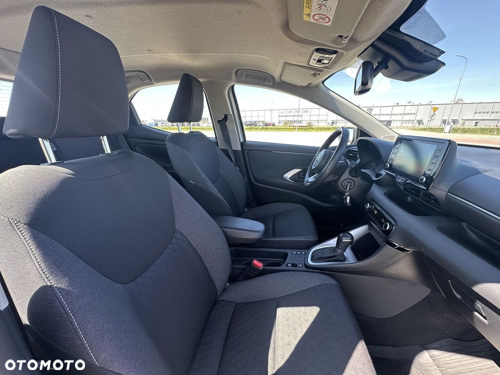 Toyota Yaris - 16