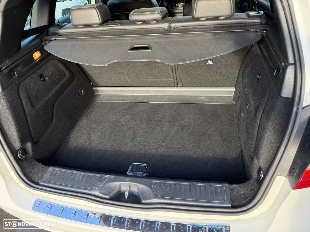 Mercedes-Benz B 180 CDI BlueEFFICIENCY Aut. - 12