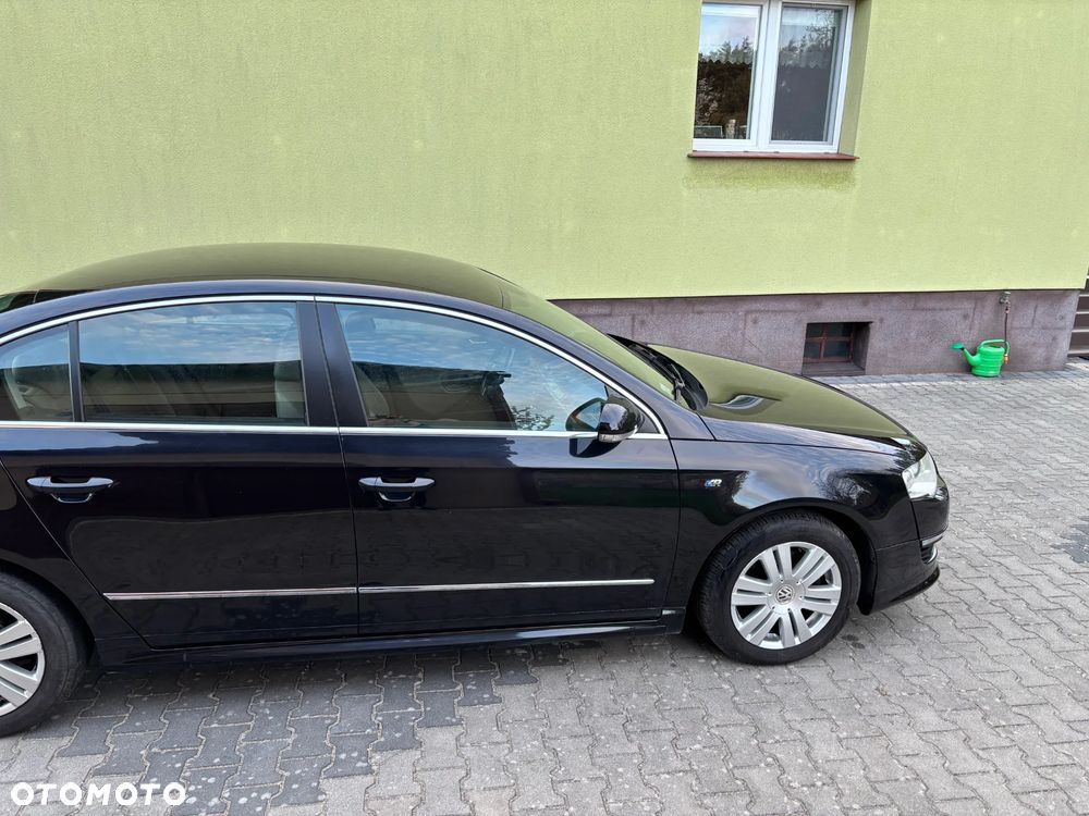 Volkswagen Passat 2.0 TDI DPF Highline - 5