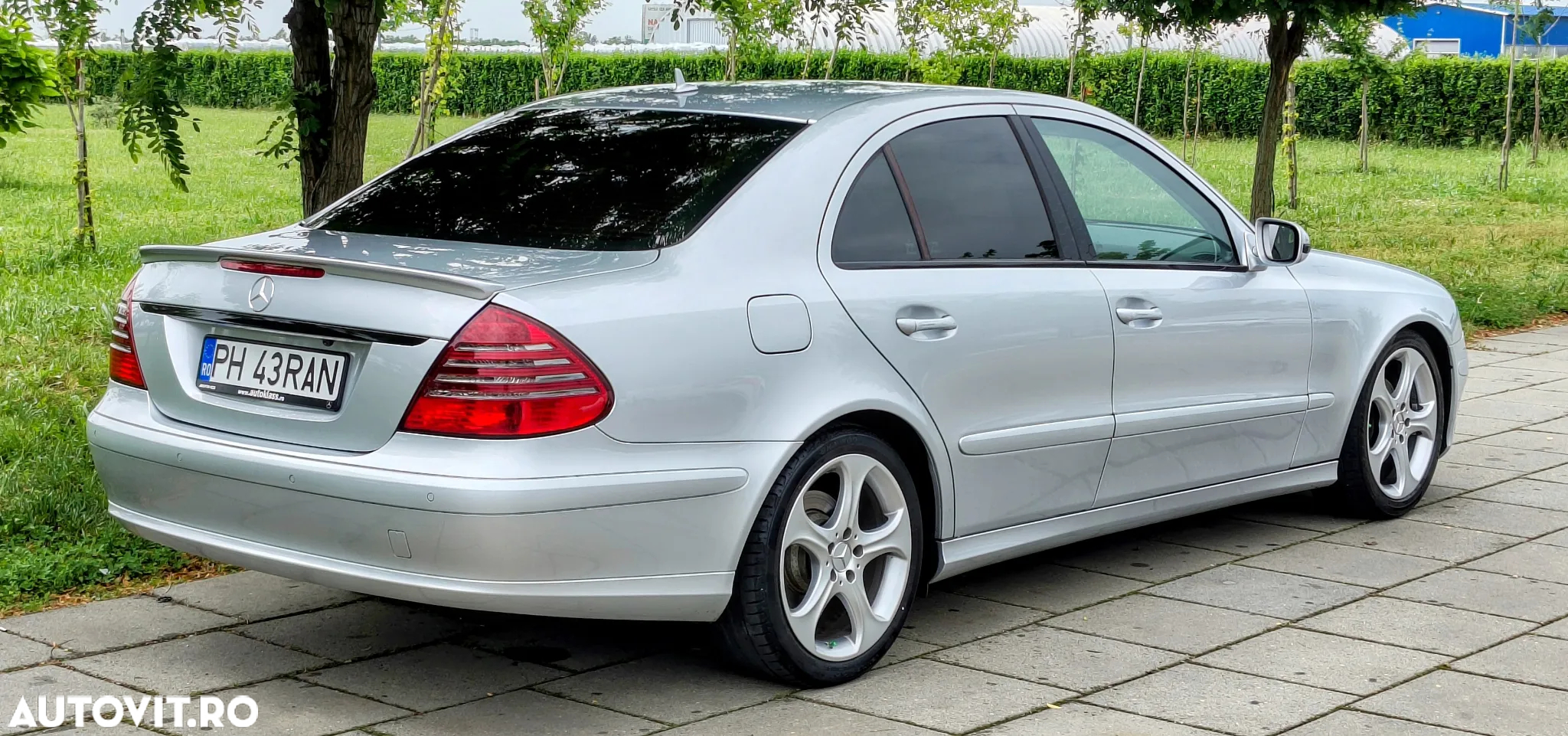 Mercedes-Benz E 220 T CDI Automatik Avantgarde - 3