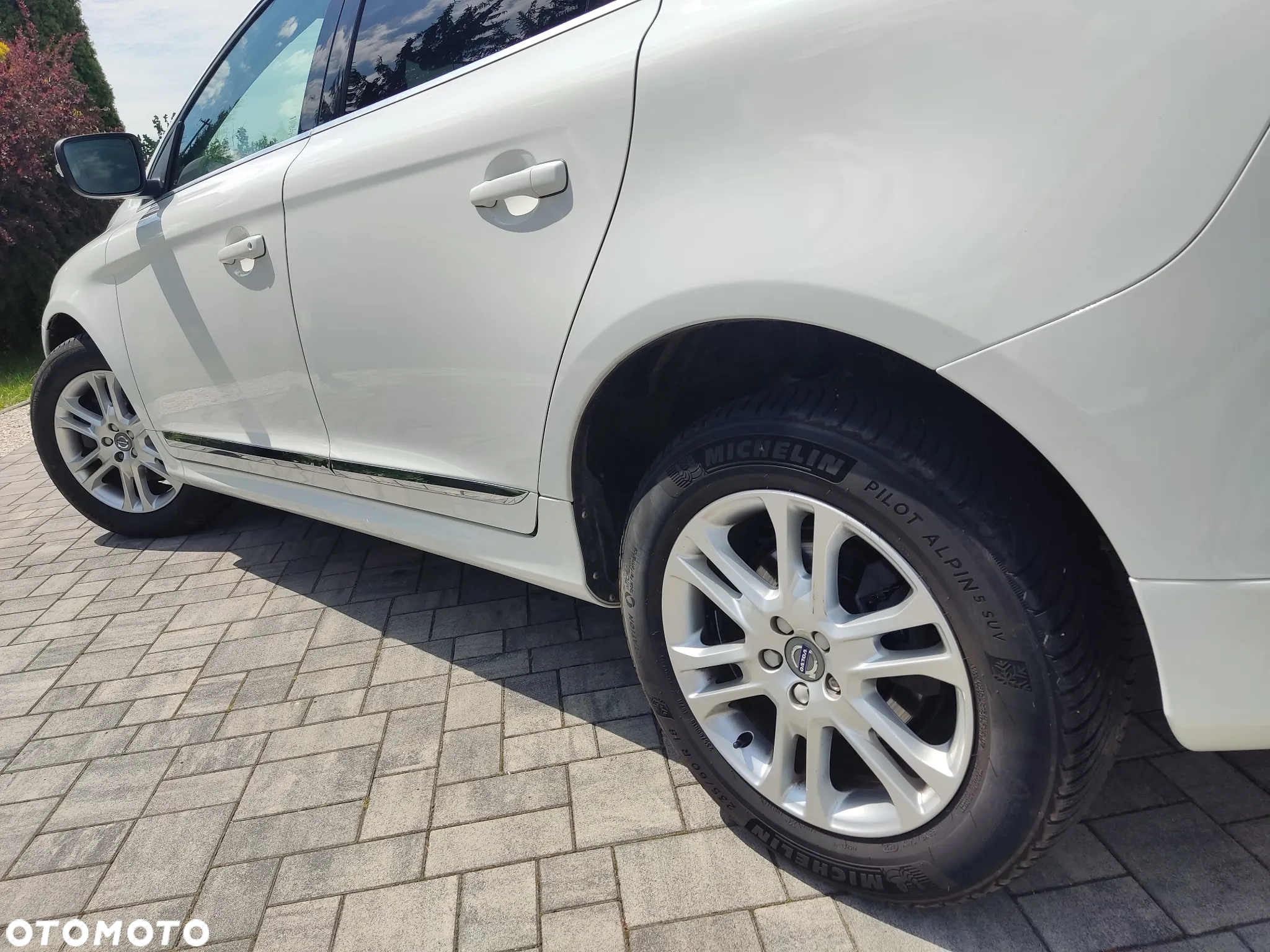 Volvo XC 60 D3 Drive-E Momentum - 5