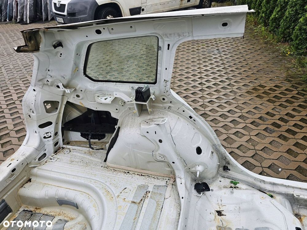 BŁOTNIK TYŁ LEWY VOLKSWAGEN GOLF VII KOMBI 13/19 - 2