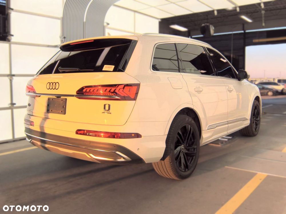 Audi Q7 2021 photo 4