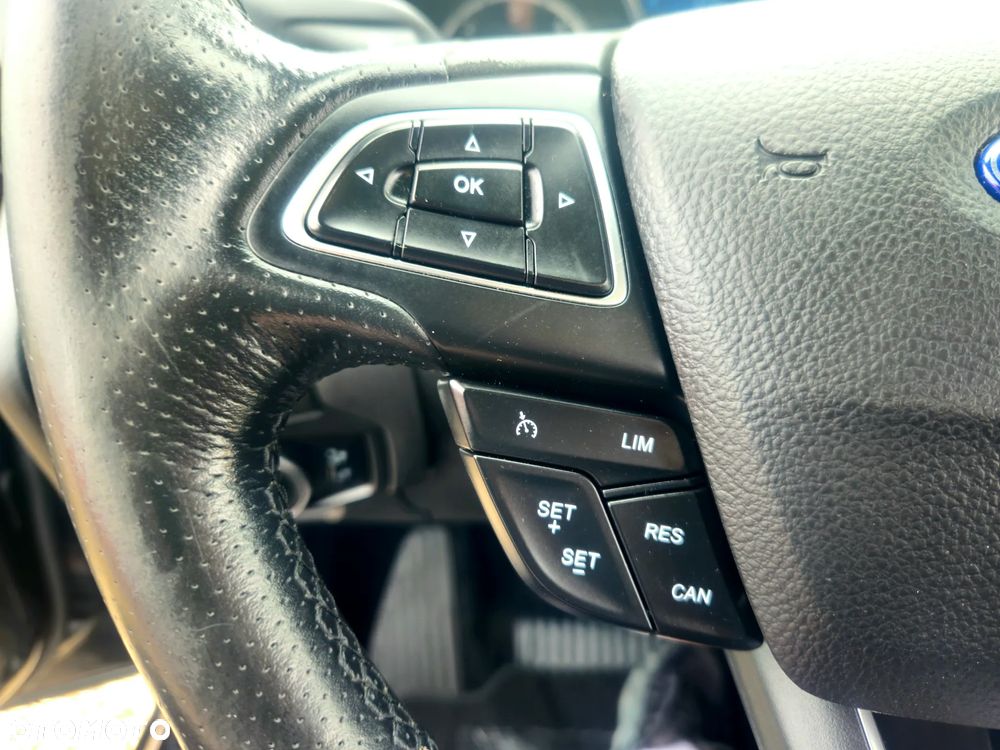 Ford Focus 2.0 TDCi ST - 37