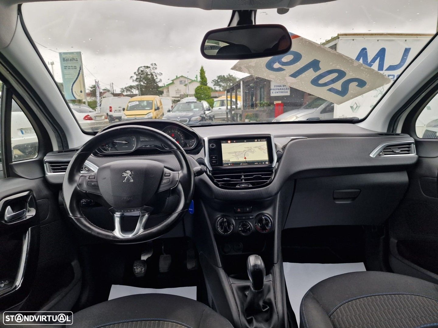 Peugeot 208 1.5 BlueHDi Signature - 8