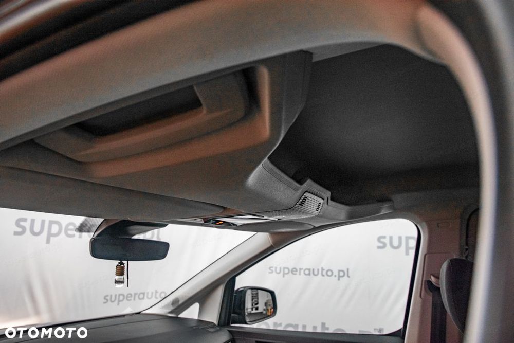 Ford Tourneo Connect Grand - 16