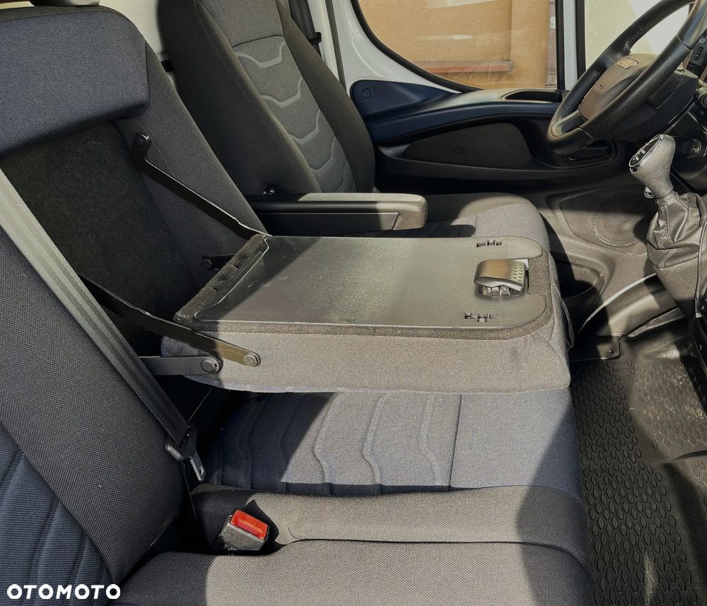 Iveco Daily Winda 6-paletowy - 23