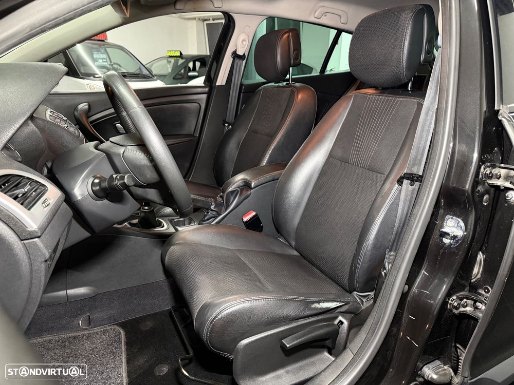 Renault Mégane 1.5 dCi Dynamique - 13