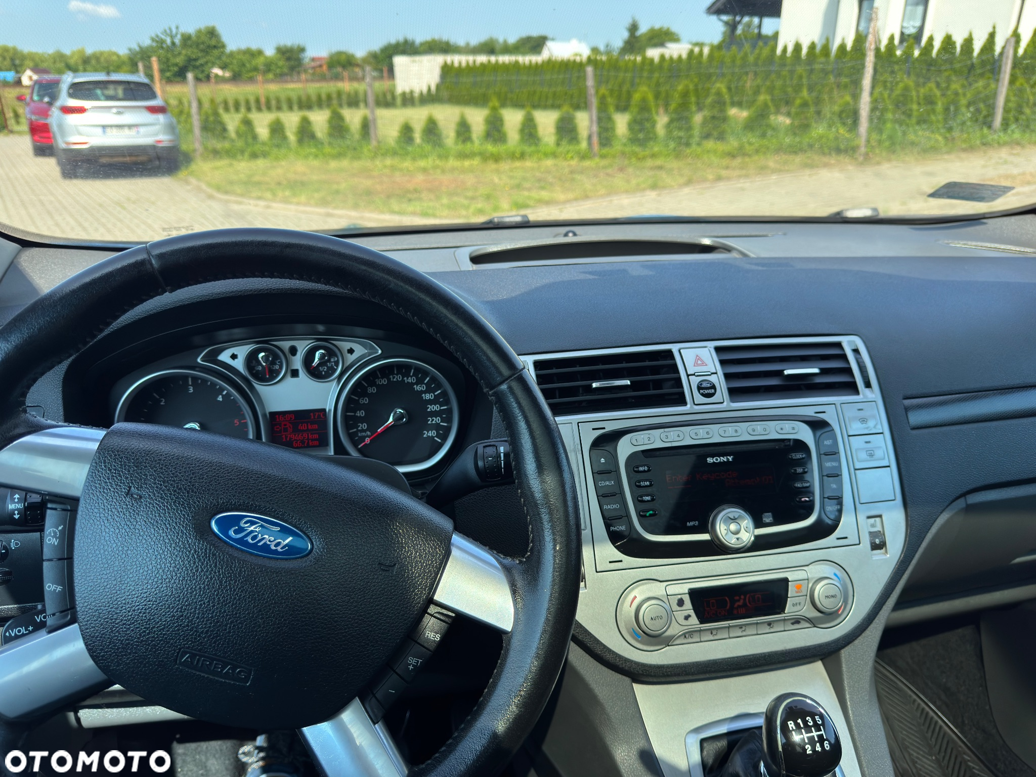 Ford Kuga 2.0 TDCi 2x4 Titanium - 20