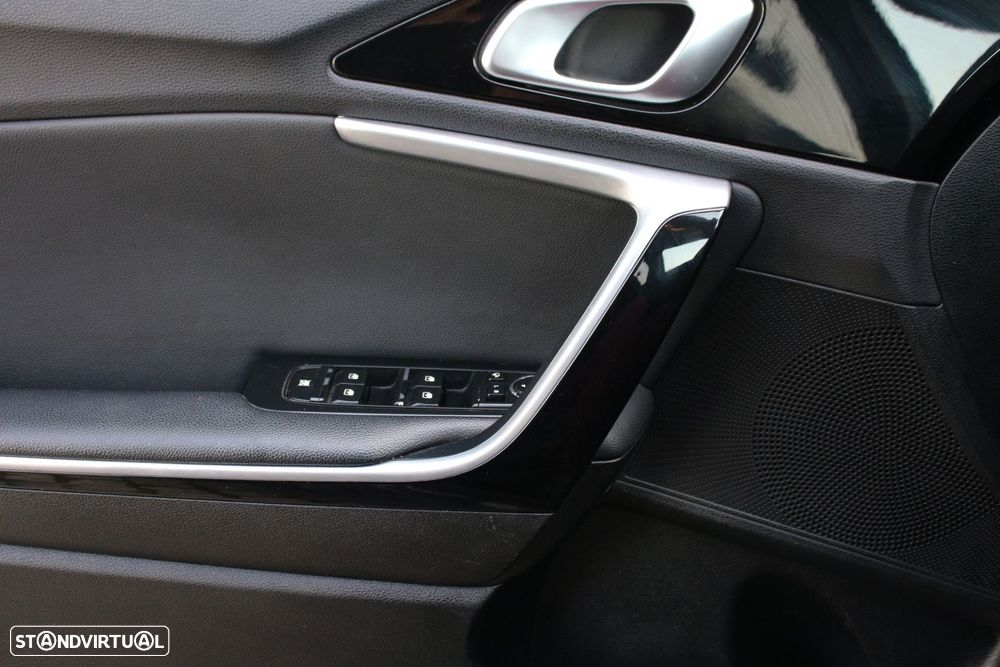 Kia Ceed SW 1.6 GDi PHEV Drive 6DCT - 28