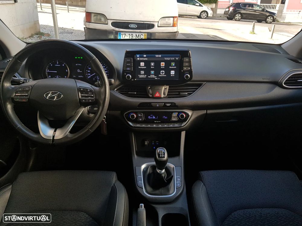Hyundai i30 1.6 CRDi Launch Edition - 14