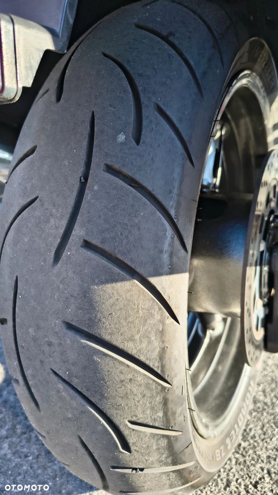 Yamaha FJR - 11
