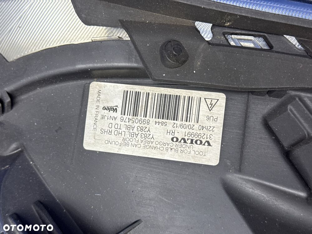 Prawy BI XENON VOLVO S60 V60 SKRĘTNA EUROPA BDB VALEO KOMPLETNA - 7
