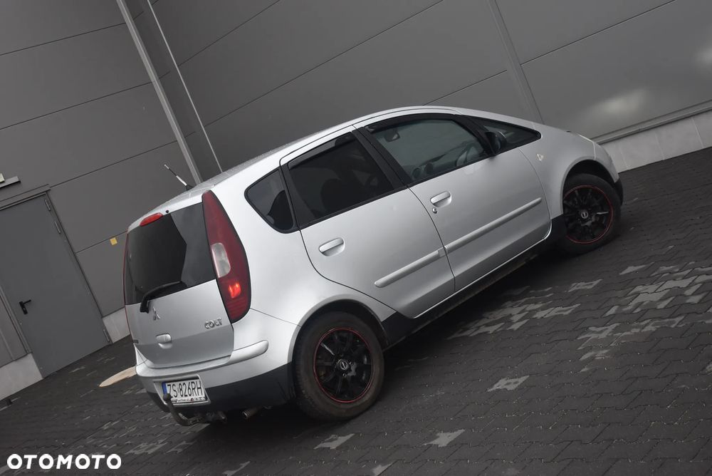 Mitsubishi Colt - 4