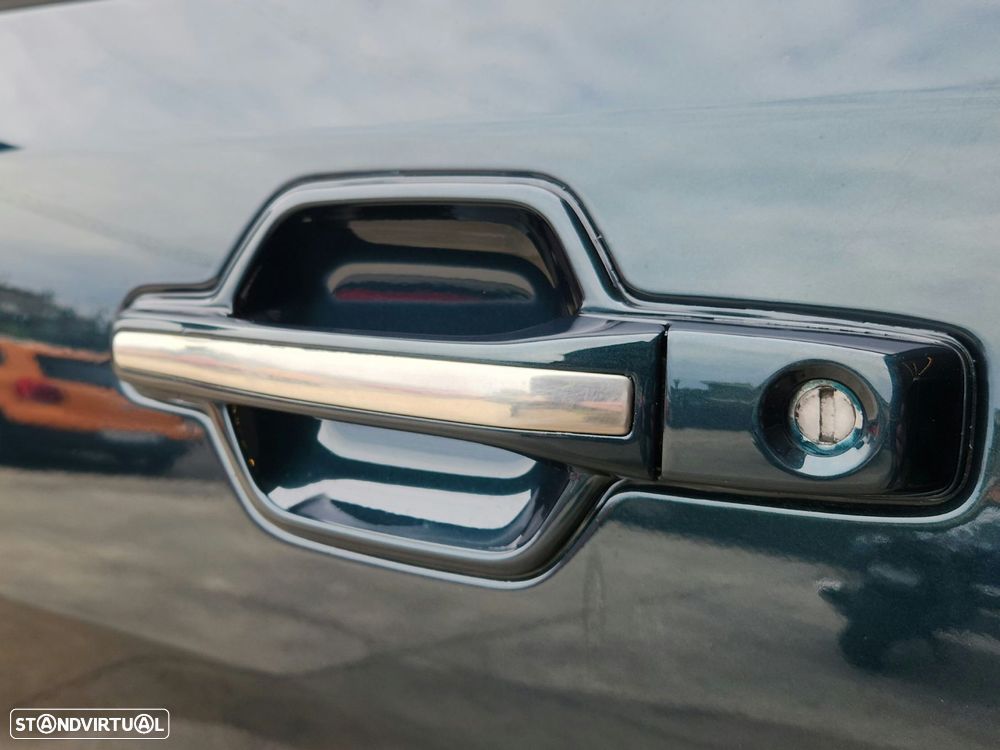 Mitsubishi Pajero 3.2 DI-D GLS ABS+CA+TA - 27