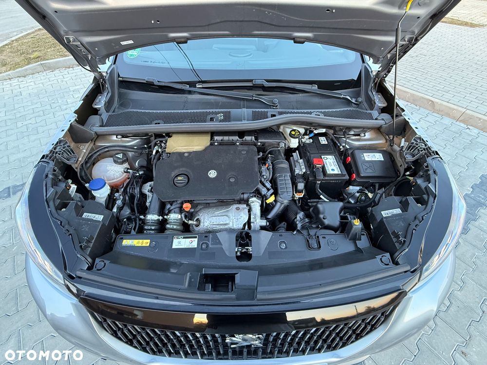 Peugeot 2008 1.5 BlueHDi GT S&S EAT8 - 41