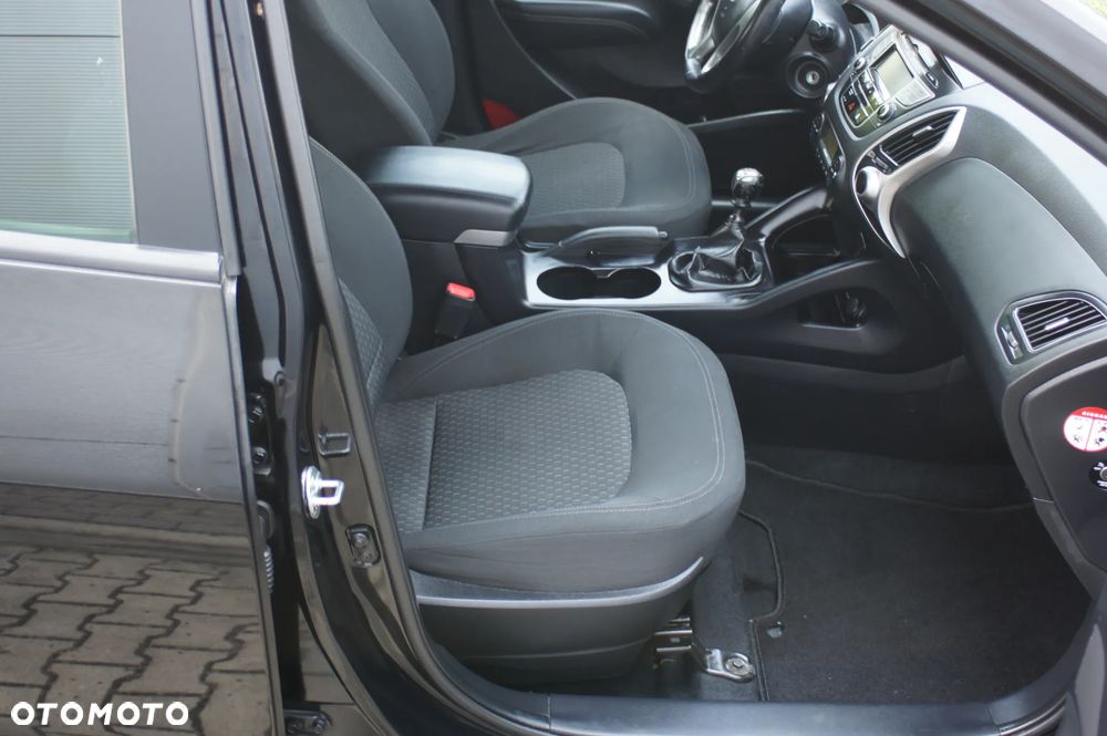 Hyundai ix35 1.6 2WD Comfort - 23