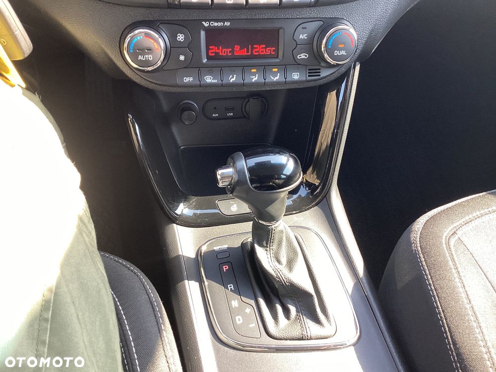 Kia Ceed 1.6 GDI Dream Team Edition - 12