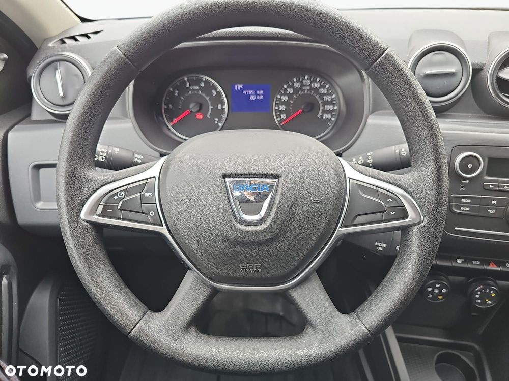 Dacia Duster 1.6 SCe Essential - 16