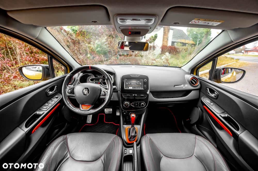 Renault Clio TCe 200 EDC Sport R.S - 16